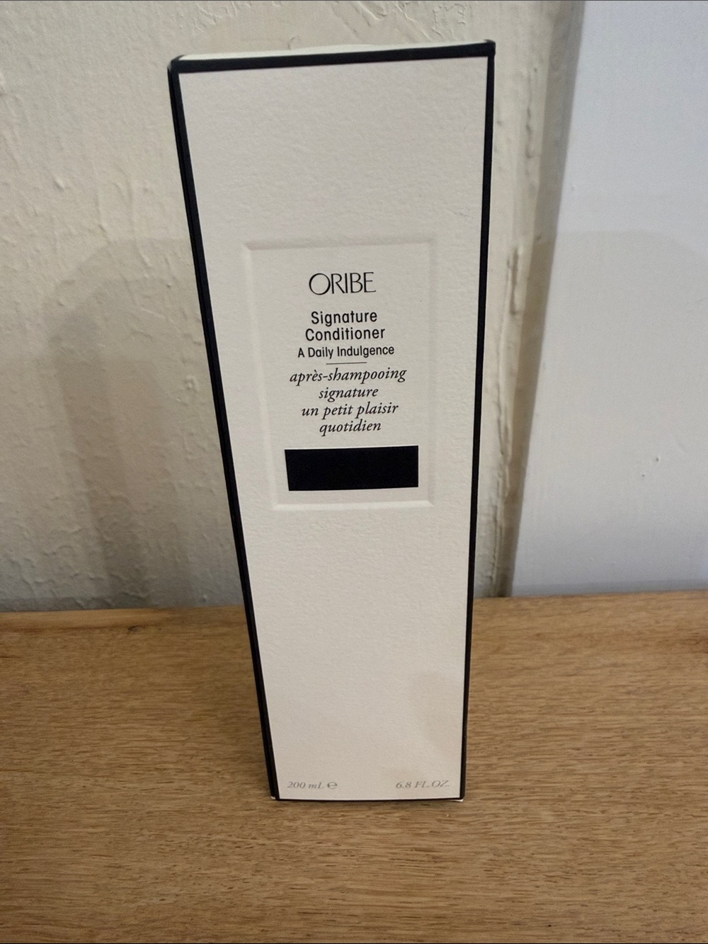 Oribe White Wall Panel with Black Trim